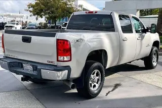 GMC Sierra 2500HD 2008 4WD SLT 4dr Crew Cab LB