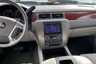 GMC Sierra 2500HD 2008 4WD SLT 4dr Crew Cab LB