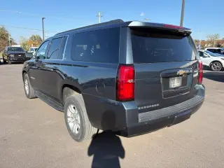 Chevrolet Suburban 2020 4x4 LT 4dr SUV