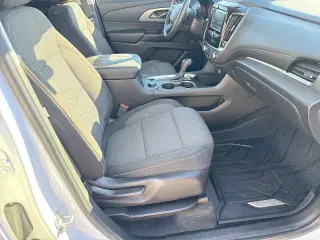 Chevrolet Traverse 2018 LS 4 SUV w/1LS