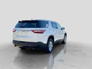 Chevrolet Traverse 2018 LS 4 SUV w/1LS