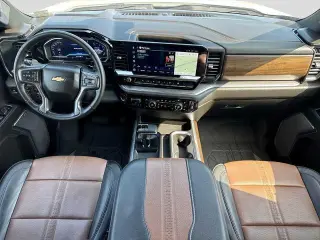 Chevrolet Silverado 1500 2024 4x4 High Country 4dr Crew Cab 5.8 ft. SB