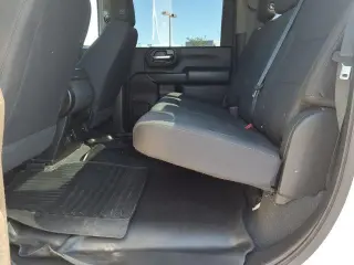 Chevrolet Silverado 2500HD 2023 4x4 Custom Cabina Crew 4 puertas