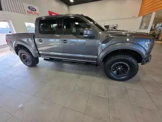 Ford F-150 2018 4x4 Raptor 4dr SuperCrew 5.5 ft. SB