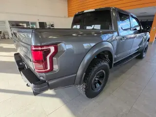 Ford F-150 2018 4x4 Raptor 4dr SuperCrew 5.5 ft. SB