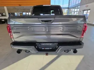 Ford F-150 2018 4x4 Raptor 4dr SuperCrew 5.5 ft. SB