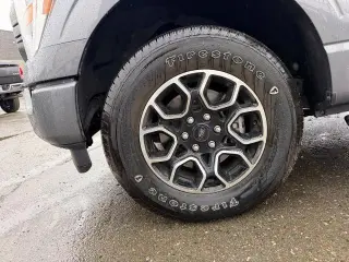 Ford F-150 2021 4x4 XLT 4 puertas SuperCrew 5.5 pies SB