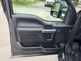 Ford F-150 2019 4x4 XLT 4dr SuperCrew 5.5 ft. SB