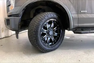 Ford F-150 2017 4x2 XLT 4 puertas SuperCrew 5.5 pies. SB
