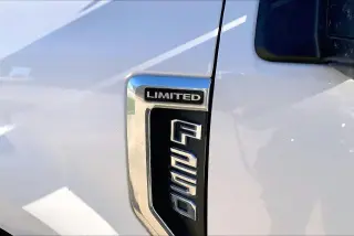 Ford F-250 Super Duty 2019 4x4 Limited 4dr Crew Cab 6.8 ft. SB Pickup