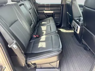 Ford F-250 Super Duty 2021 4x4 Lariat 4dr Crew Cab 8 ft. LB Pickup