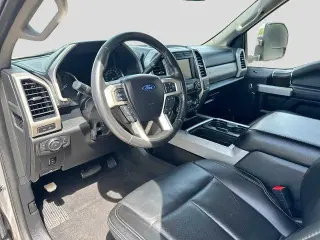 Ford F-250 Super Duty 2021 4x4 Lariat 4dr Crew Cab 8 ft. LB Pickup