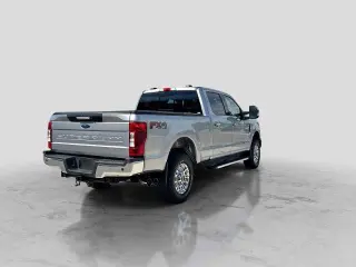 Ford F-250 Super Duty 2021 4x4 Lariat 4dr Crew Cab 8 ft. LB Pickup