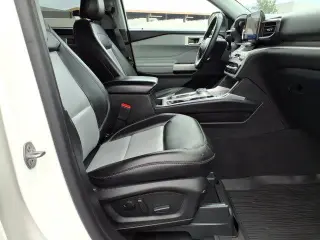 Ford Explorer 2023 AWD XLT 4dr SUV