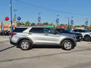 Ford Explorer 2023 AWD Base 4dr SUV