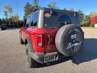Ford Bronco 2022 4x4 Black Diamond 4dr SUV