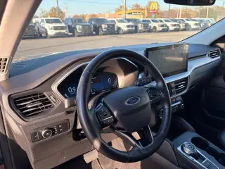 Ford Escape 2024 AWD Platinum 4dr SUV
