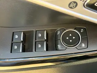 Ford Explorer 2024 AWD ST 4dr SUV