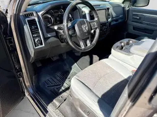 Ram 1500 Classic 2019 4x4 SLT 4dr Crew Cab 6.3 ft. SB Pickup