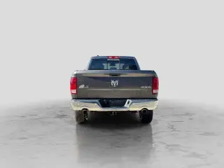 Ram 1500 Classic 2019 4x4 SLT 4dr Crew Cab 6.3 ft. SB Pickup
