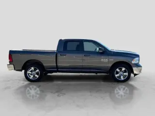 Ram 1500 Classic 2019 4x4 SLT 4dr Crew Cab 6.3 ft. SB Pickup