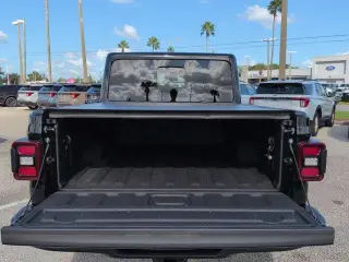 Jeep Gladiator 2025 4x4 Mojave 4dr Crew Cab 5.0 ft. SB