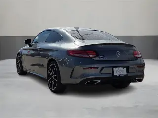 Mercedes-Benz Clase C 2023 C 300 2dr Coupé