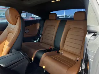 Mercedes-Benz Clase C 2023 C 300 2dr Coupé
