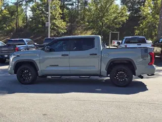 Toyota Tundra 2024 4x4 SR5 4dr CrewMax Cab Pickup SB