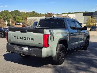 Toyota Tundra 2024 4x4 SR5 4dr CrewMax Cab Pickup SB