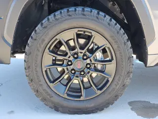 Toyota Tundra 2023 4x4 SR5 4dr CrewMax Cab Pickup SB
