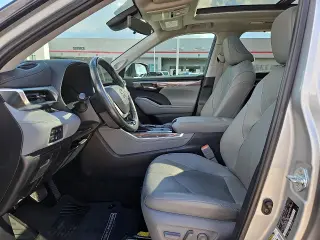 Toyota Highlander 2023 Platinum SUV 4 puertas