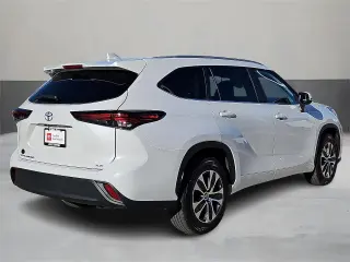 Toyota Highlander 2025 XLE 4dr SUV