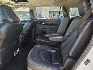 Toyota Highlander 2025 XLE 4dr SUV