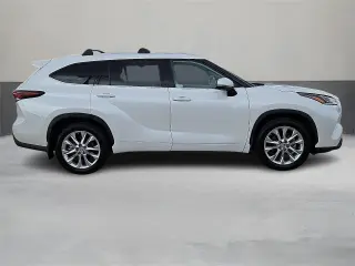 Toyota Highlander 2024 XLE 4 SUV