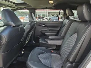 Toyota Highlander 2024 XLE SUV de 4 puertas