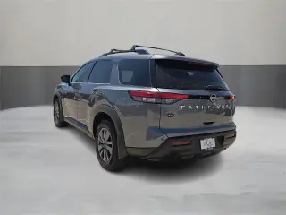 Nissan Pathfinder 2024 SV 4dr SUV