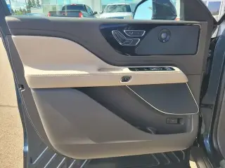 Lincoln Aviator 2023 Reserve 4dr SUV