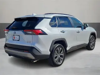 Toyota RAV4 Híbrido 2024 AWD Limited 4dr SUV