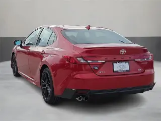 Toyota Camry 2025 SE 4dr Sedán