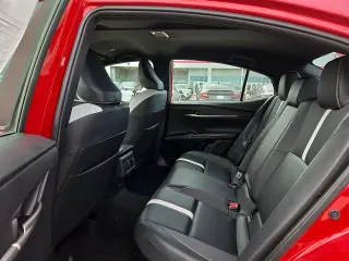 Toyota Camry 2025 SE 4dr Sedán