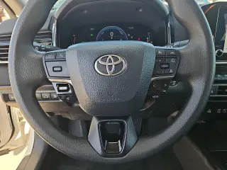 Toyota Camry 2025 SE 4dr Sedán