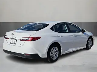 Toyota Camry 2025 SE 4dr Sedán
