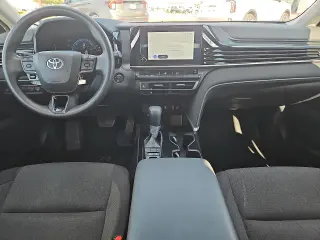 Toyota Camry 2025 SE 4dr Sedán