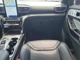 Ford Explorer 2023 AWD ST 4dr SUV