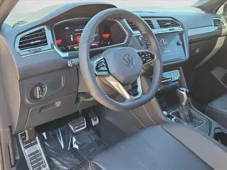 Volkswagen Tiguan 2022 SE R-Line Black 4dr SUV