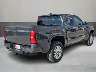 Toyota Tacoma 2025 4x4 SR5 4dr Double Cab 5.0 ft SB
