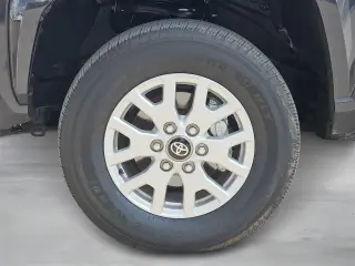 Toyota Tacoma 2025 4x4 SR5 4dr Double Cab 5.0 ft SB