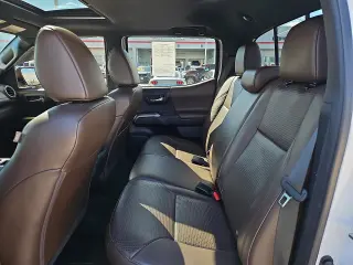 Toyota Tacoma 2019 4x2 Limited 4dr Double Cab 5.0 ft SB