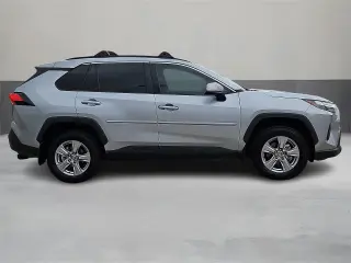 Toyota RAV4 2025 XLE 4dr SUV
